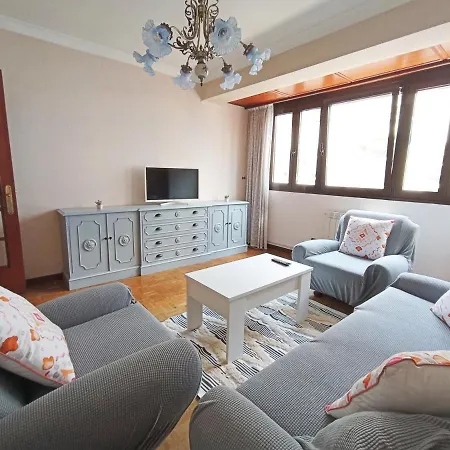 Cuntis Village L&h Ferrol