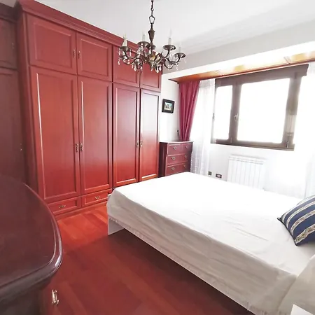 Cuntis Village L&h Apartment